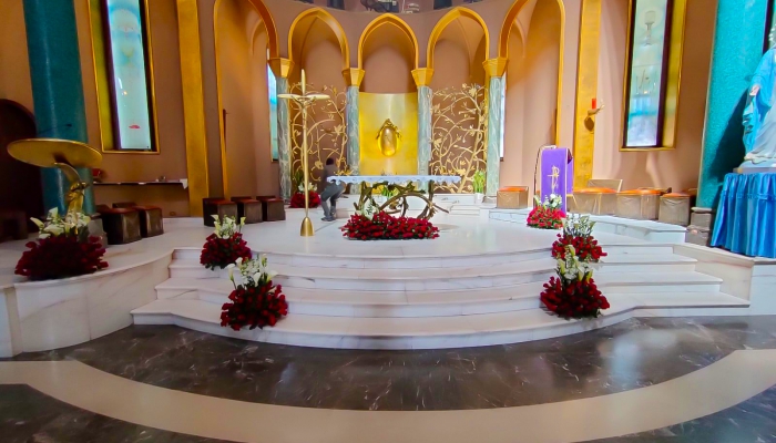 Ołtarz Sanktuarium św. Rity w Cascii ozdobiony na Zwiastowanie dzięki naszym Przyjaciołom!