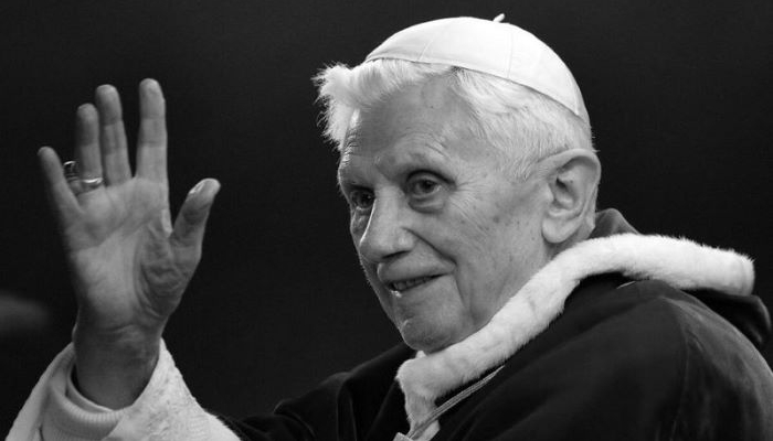 Zmarł papież Benedykt XVI, twórca Summorum Pontificum z 2007 roku