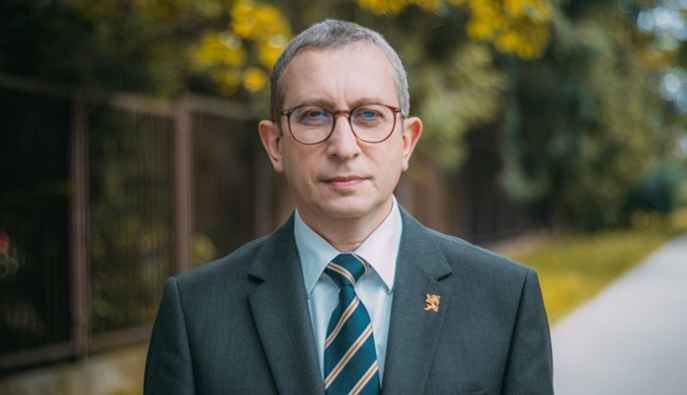 Sławomir Olejniczak - prezes Stowarzyszenia Ks. Piotra Skargi w Klubie Stańczyka. Zapraszamy na spotkanie